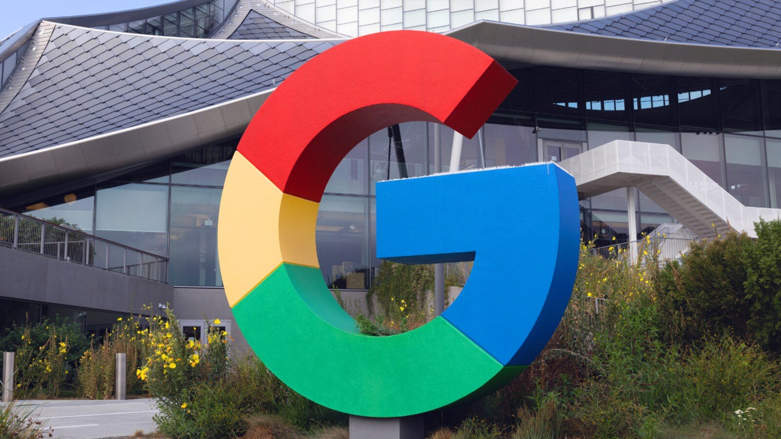 US stocks fall before Alphabet’s results as oil jumps