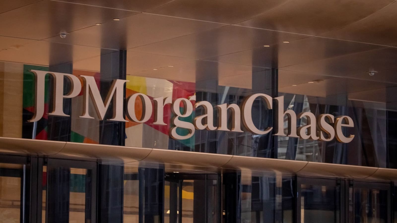 JPMorgan, Qatar’s QIA eye $20 billion investment partnership