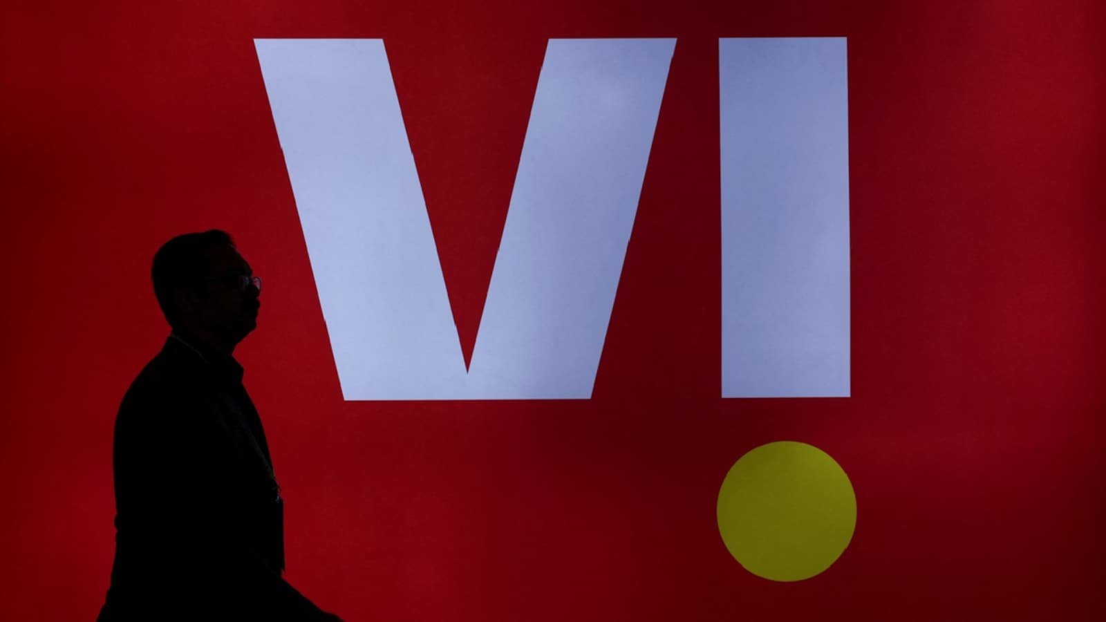 ‘Smart move’: Vodafone Idea bundles free roaming to chase subscribers; Nomura stays ‘Neutral’