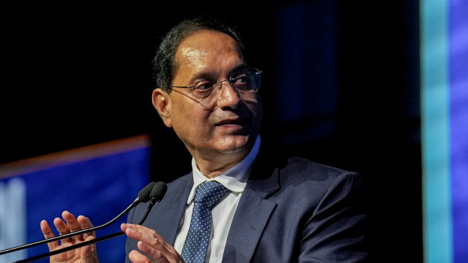 SEBI intends to address concerns over settlement price for derivatives on expiry days: Pandey