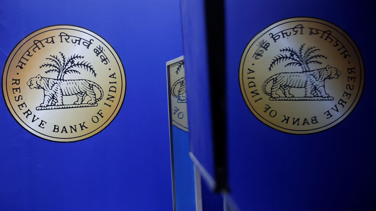 Indian bond yields ease as oil cools, Fed rate hike bets tumble ahead of RBI policy