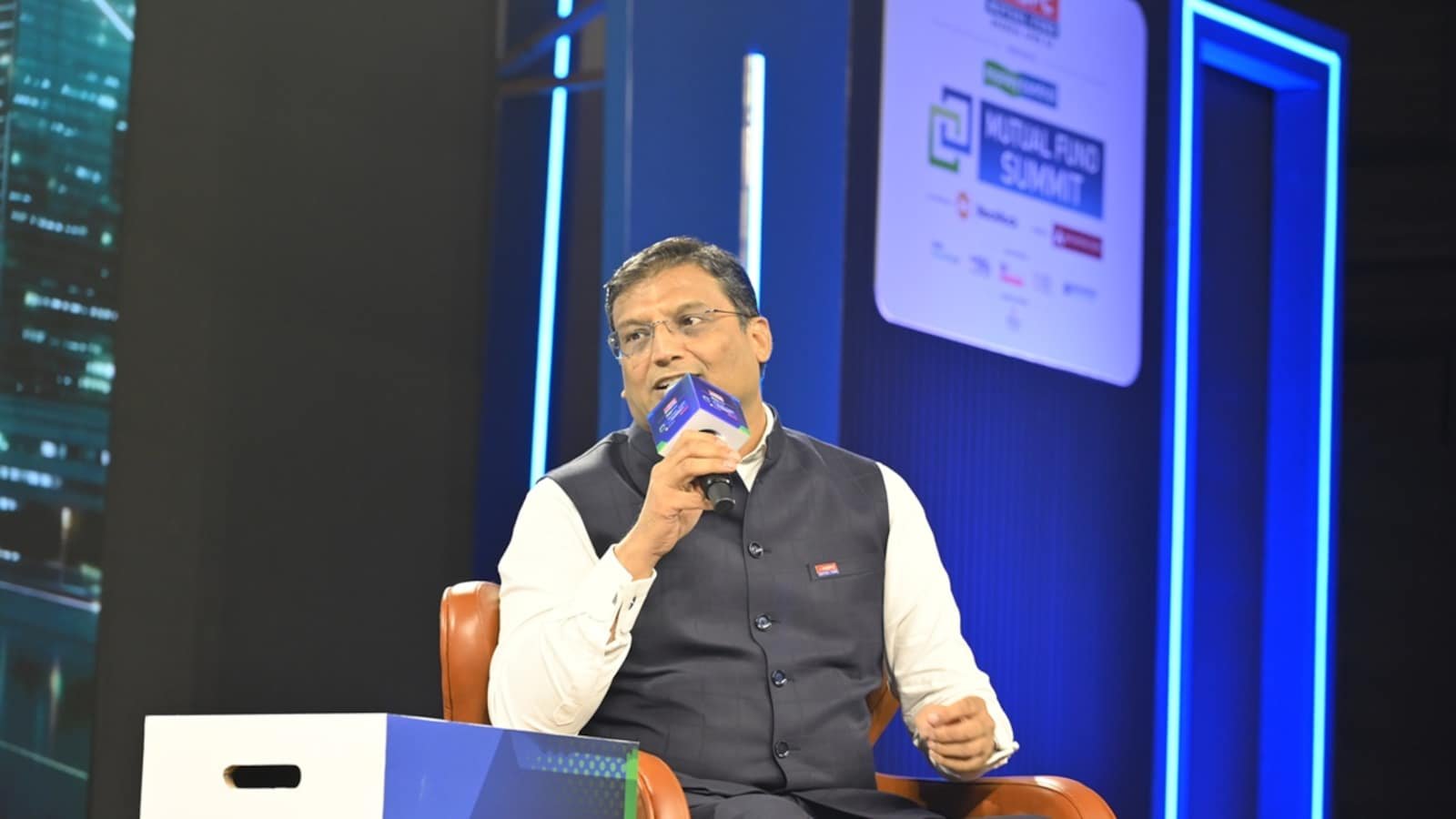 ‘Those who use AI better can win over those who won’t’: HDFC AMC’s Navneet Munot