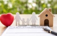 Life insurance nominee or legal heir: Who gets the money after death?