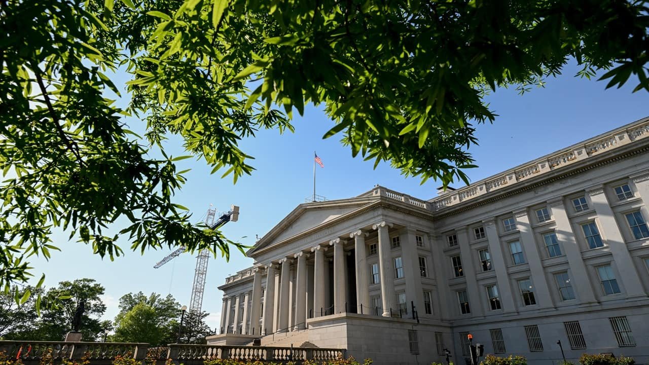 US to buy back up to $6 billion in longer-dated treasuries