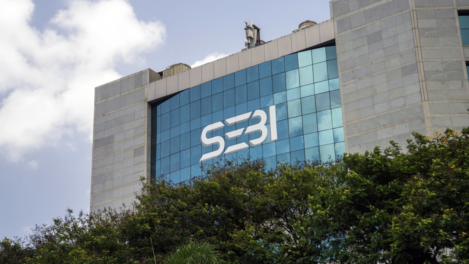 Industry backs SEBI’s FPI commodity push, flags gaps in physical delivery mechanism