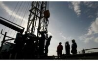 Commodity Corner: Oil rebounds on middle east tensions, gold extends decline