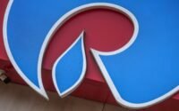 Reliance plans up to $1 billion in local currency bonds
