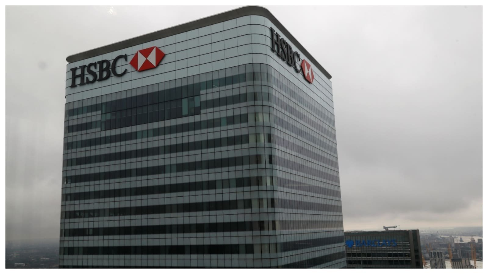 HSBC scraps $25,000 members club perk for Hong Kong bankers