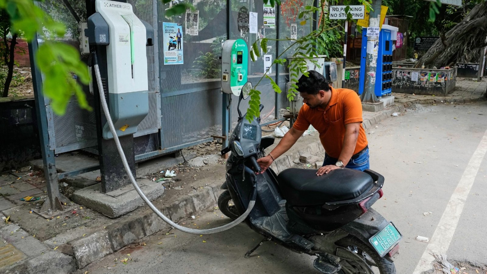 Amitabh Kant calls CAFE-III norms a ‘huge missed opportunity’, says EV roadmap lacks ambition