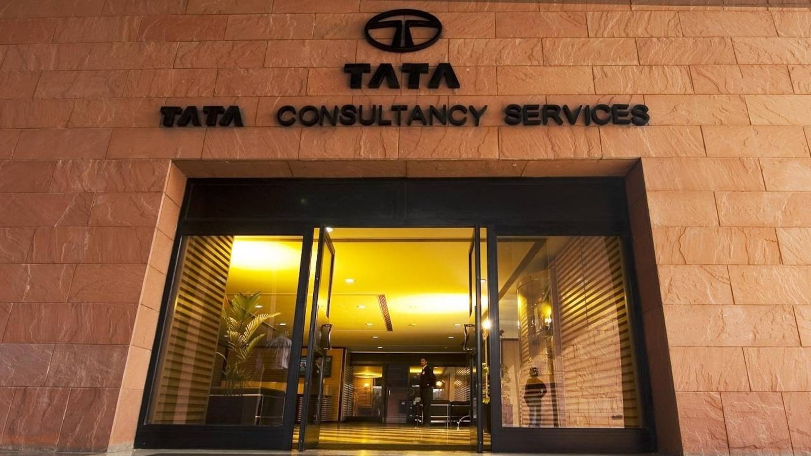 TCS to take over Best Buy’s India GCC, turn it into AI capability centre
